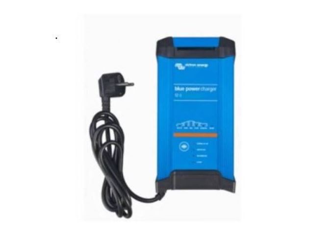 Victron Bue Smart IP22 batterilader 12V 15A 3-kanaler           