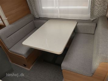 Hobby De Luxe 545 KMF