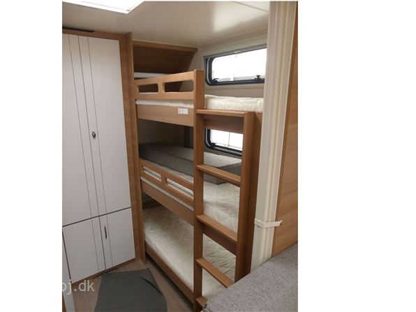 Hobby De Luxe 545 KMF