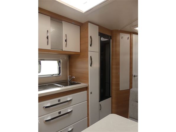 Hobby De Luxe 545 KMF