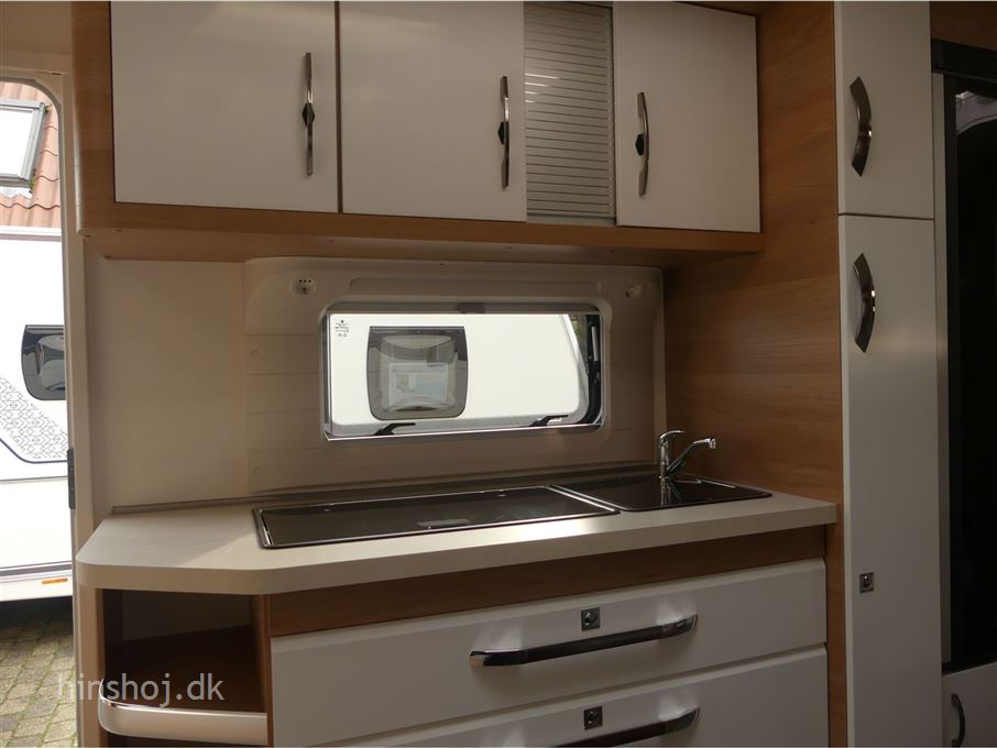 Hobby De Luxe 545 KMF