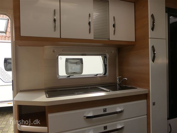 Hobby De Luxe 545 KMF