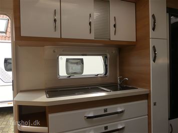 Hobby De Luxe 545 KMF