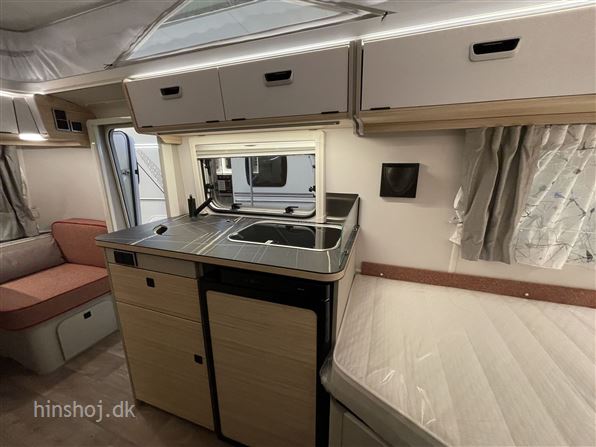 Eriba Touring 542 Tango Red