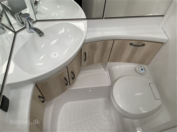 Hobby De Luxe 440 SF