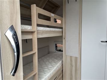 Hobby De Luxe 490 KMF