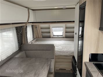Hobby De Luxe 490 KMF