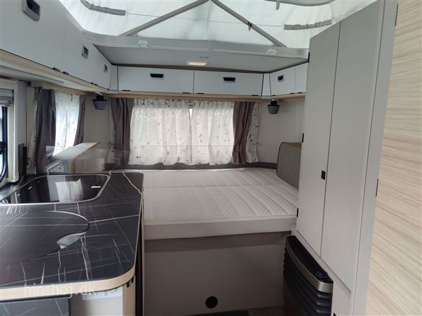Eriba Touring 530 Nugget Gold