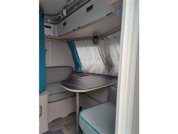 Eriba Touring 542 Harbour Blue