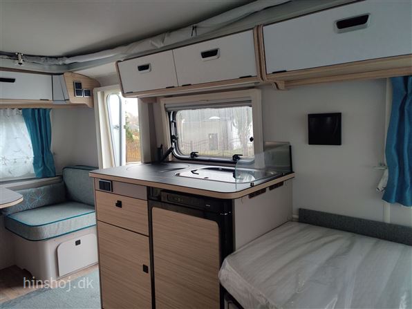Eriba Touring 542 Harbour Blue