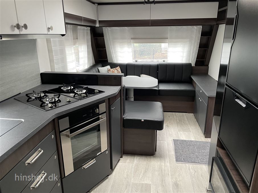 Polar Blackline 590 FWL
