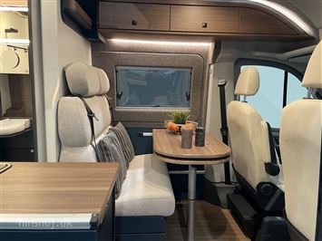 Eriba Car 600 Deep Ocean Blue Aut