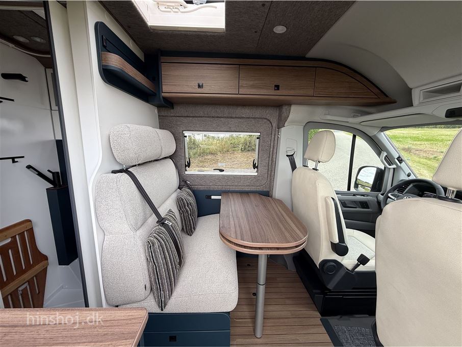 Eriba Car 600 Deep Ocean Blue Aut