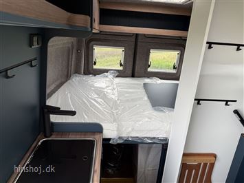 Eriba Car 600 Deep Ocean Blue Aut