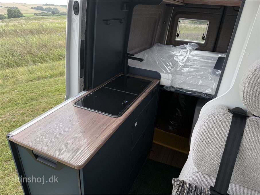 Eriba Car 600 Deep Ocean Blue Aut