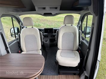 Eriba Car 600 Deep Ocean Blue Aut