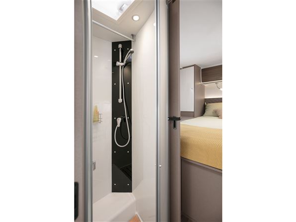 Etrusco T 7400 QBC Aut.