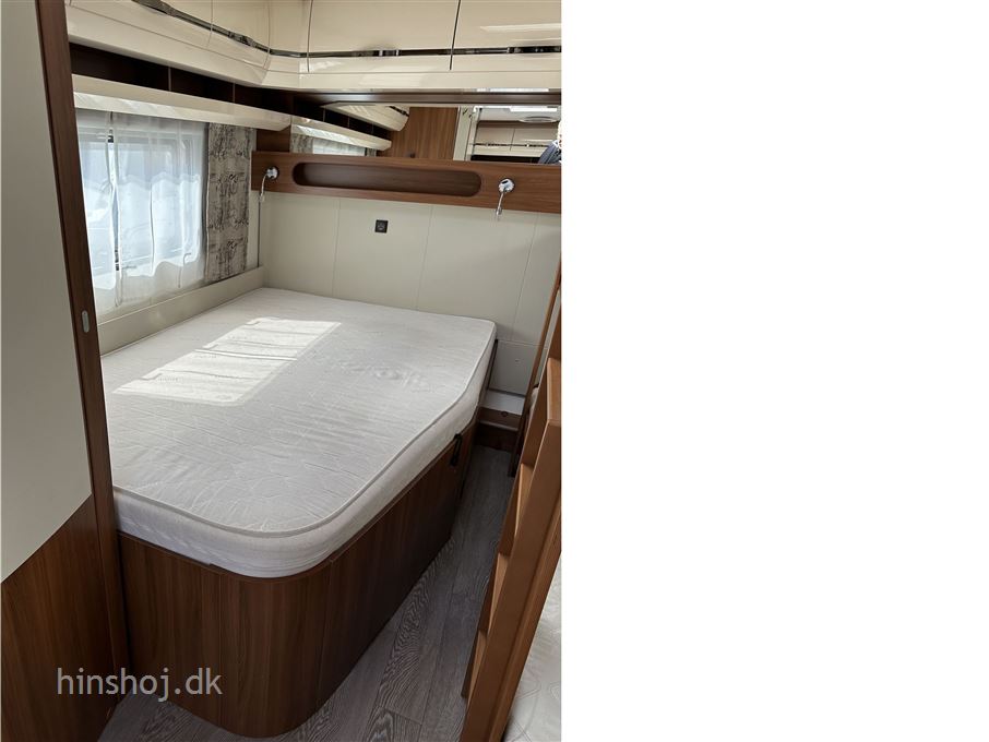 Hobby Excellent 560 UKF