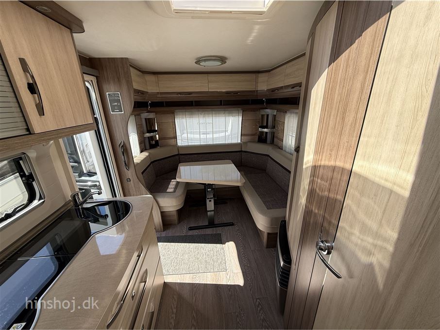Hobby De Luxe 495 UL