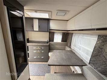 Hobby De Luxe 400 SFE