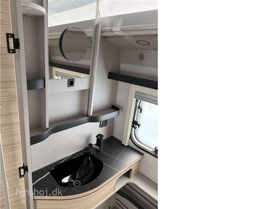 Eriba Touring 542 Urban