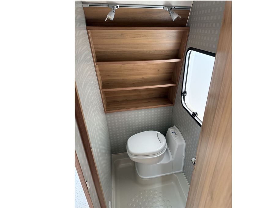 Bürstner Averso 495 TK