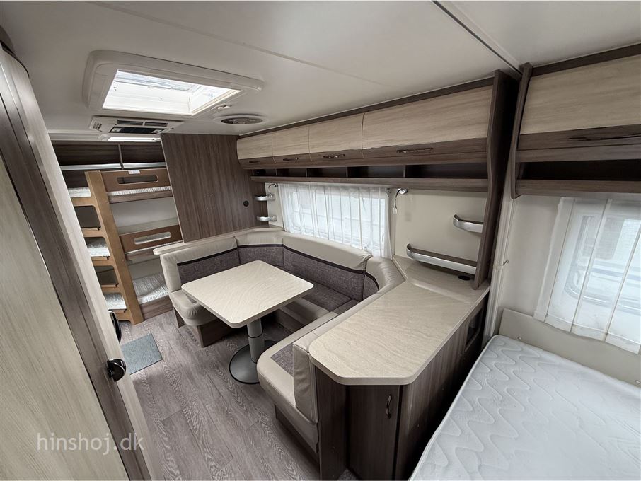 Hobby De Luxe 560 KMFe