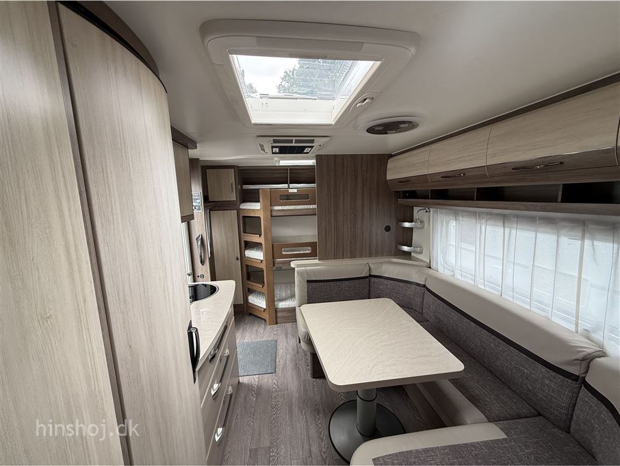Hobby De Luxe 560 KMFe