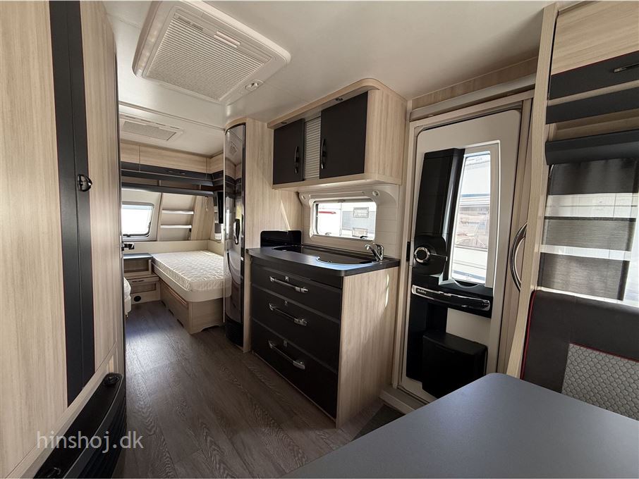 Hobby De Luxe Edition 495 UL