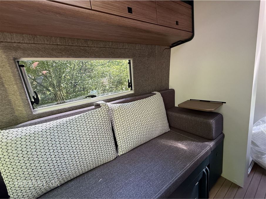 Eriba Car 602 Indium Grey Metallic Aut.