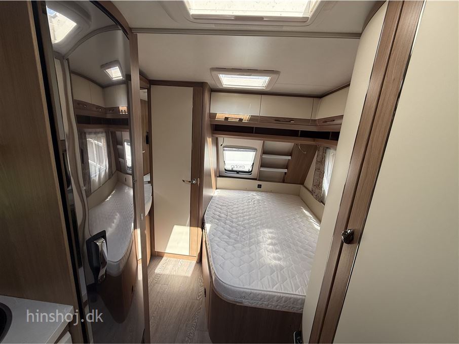 Hobby De Luxe 460 UFe