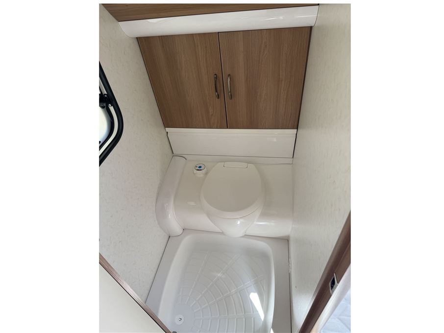 Hobby De Luxe 460 UFe