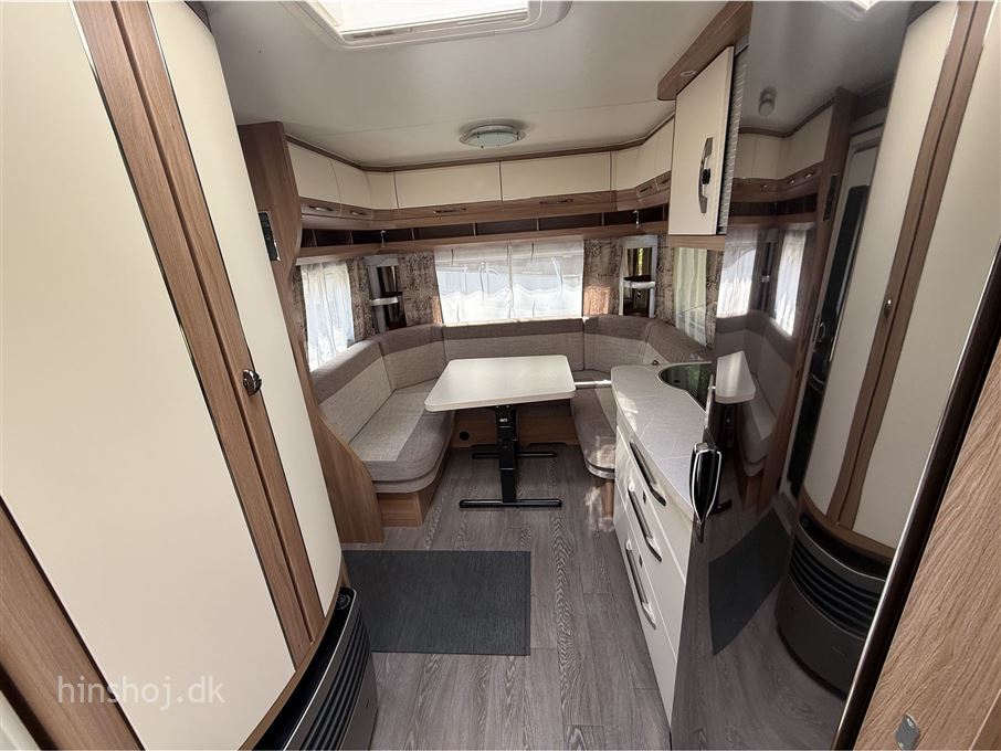 Hobby De Luxe 460 UFe