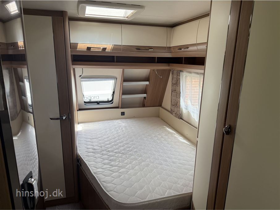 Hobby De Luxe 460 UFe