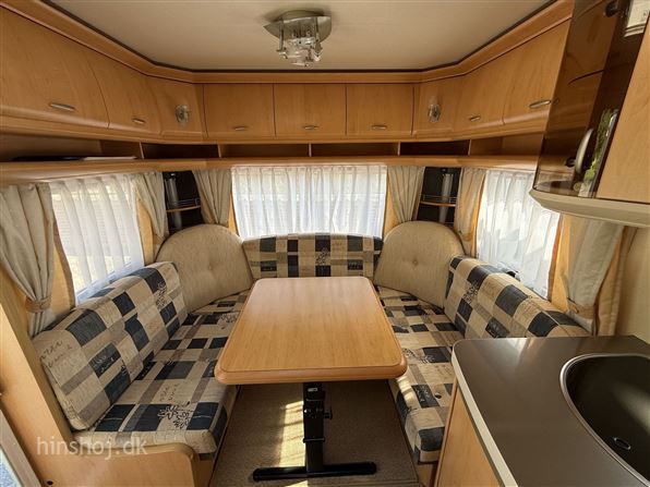 Hobby De Luxe 460 UFe