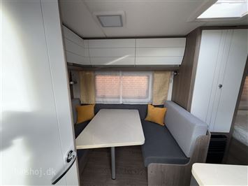 Hobby On Tour 390 SF