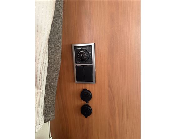 Eriba Touring Familia 320 GT