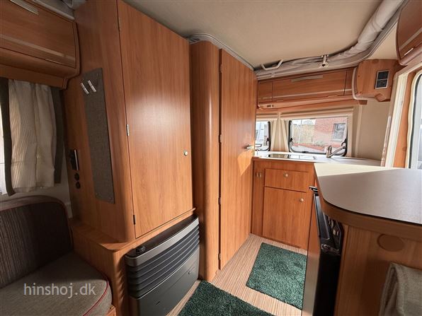 Eriba Touring Familia 320 GT