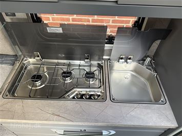 Hobby De Luxe 460 UFe DK Line