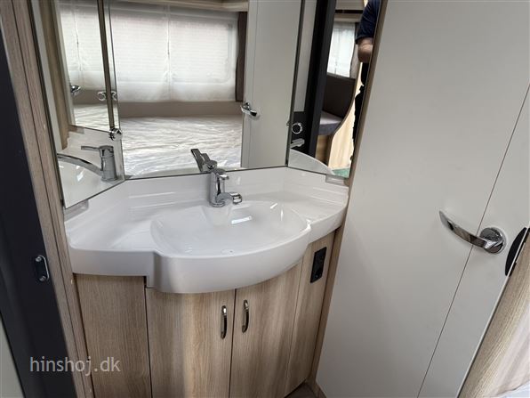 Hobby De Luxe 460 UFe DK Line
