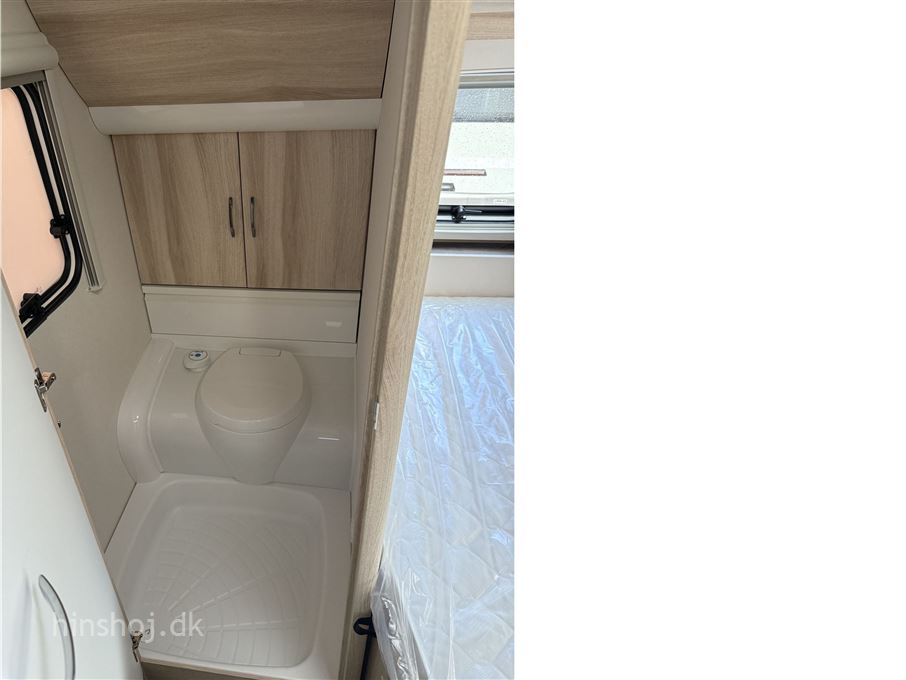 Hobby De Luxe 460 UFe DK Line