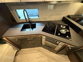 Polar Chimera 590 FWL