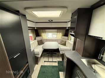 Polar  Blackline  590 S