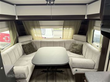 Polar  Blackline  590 S