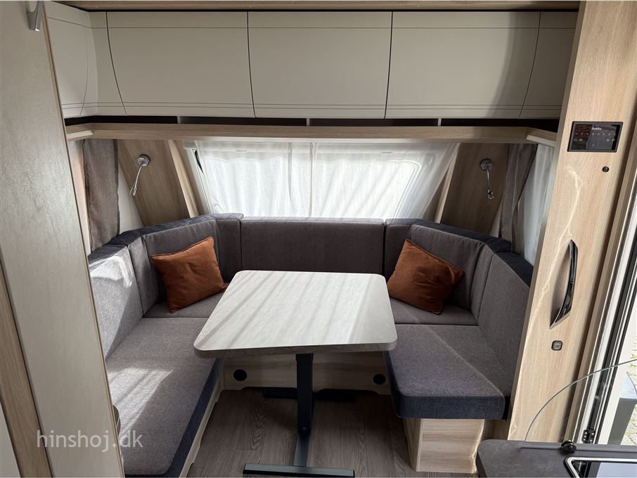 Hobby De Luxe 460 LU