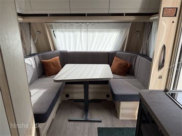 Hobby De Luxe 460 LU