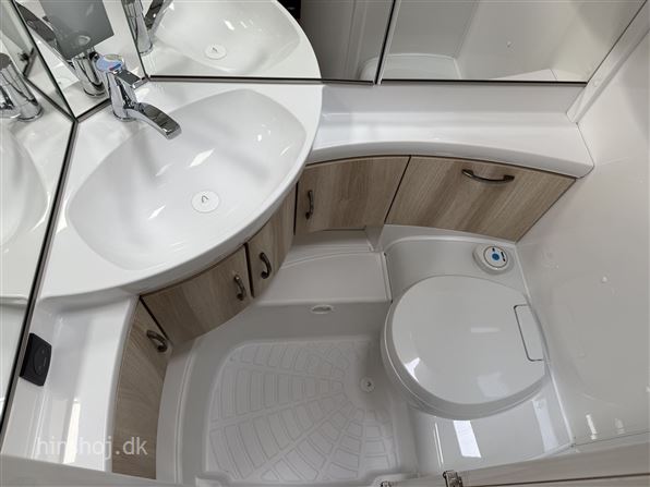 Hobby De Luxe 460 LU