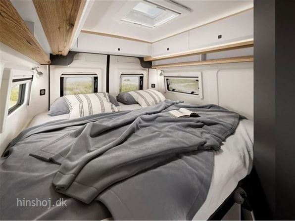 Hobby Prestige VAN 640 ET First Edition