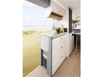 Hobby Prestige VAN 640 ET First Edition