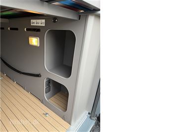 Hobby Prestige VAN 640 ET First Edition